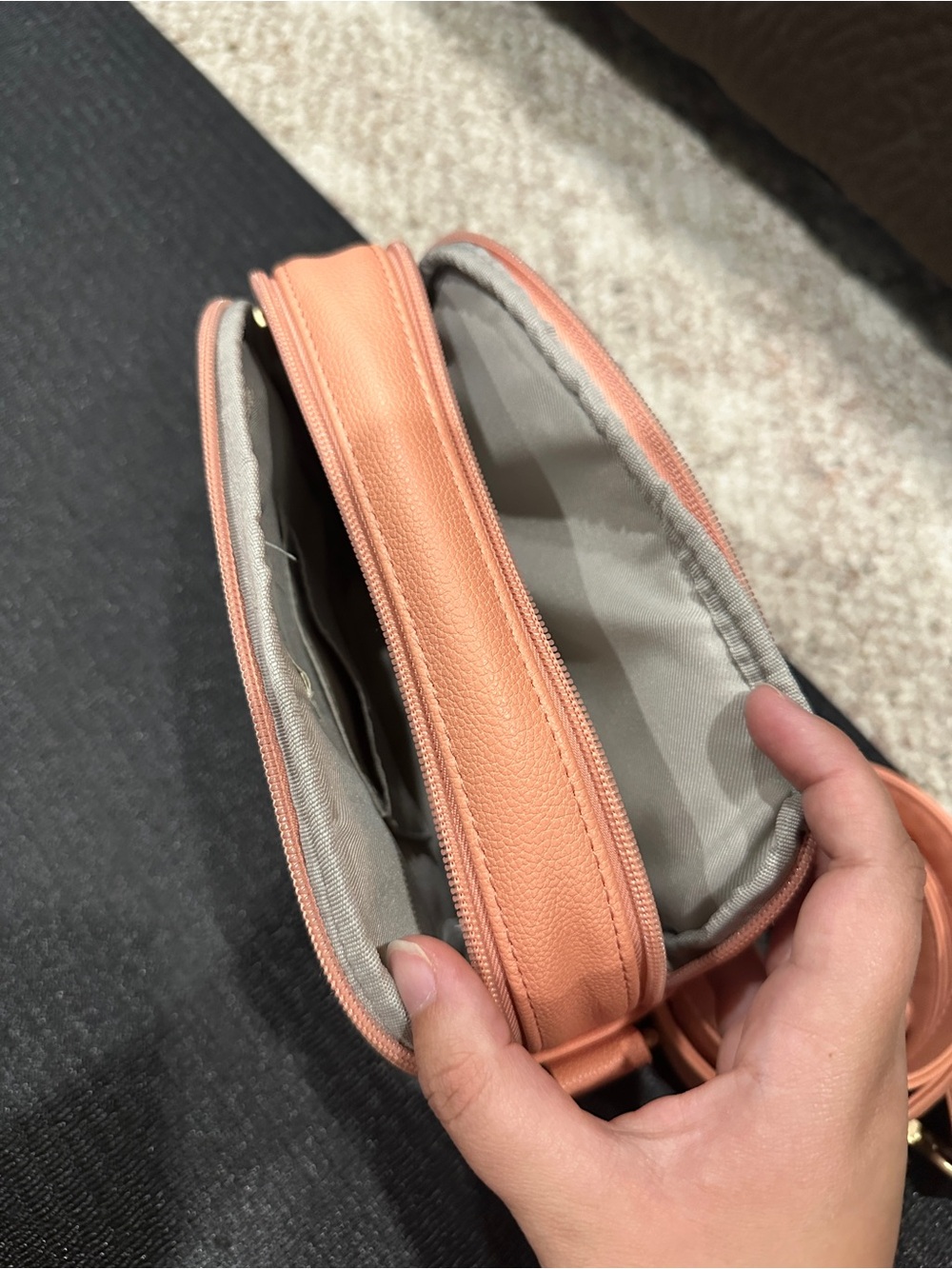 Thirty one gifts Coral Double Zip Crossbody Bag with Adjustable Strap - Picture 2 of 4